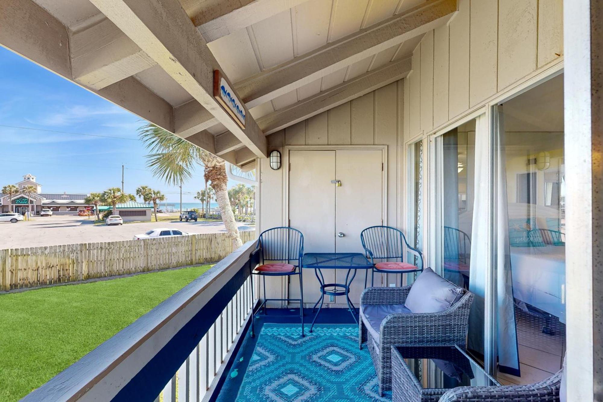 Chateau La Mer Destin Room photo